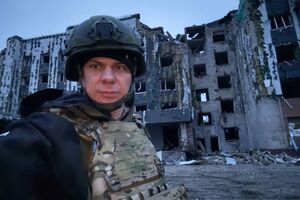 Комаров отметил, что в Покровске сейчас мрачно и тревожно