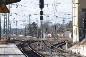 Поезда должны стоять до урегулирования ситуации