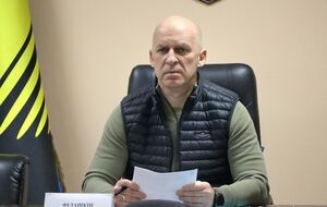 "Город Часов Яр почти не существует. 249 человек остаются в подвальных помещениях. Ни одного целого дома нет", – рассказал глава Донецкой ОВА