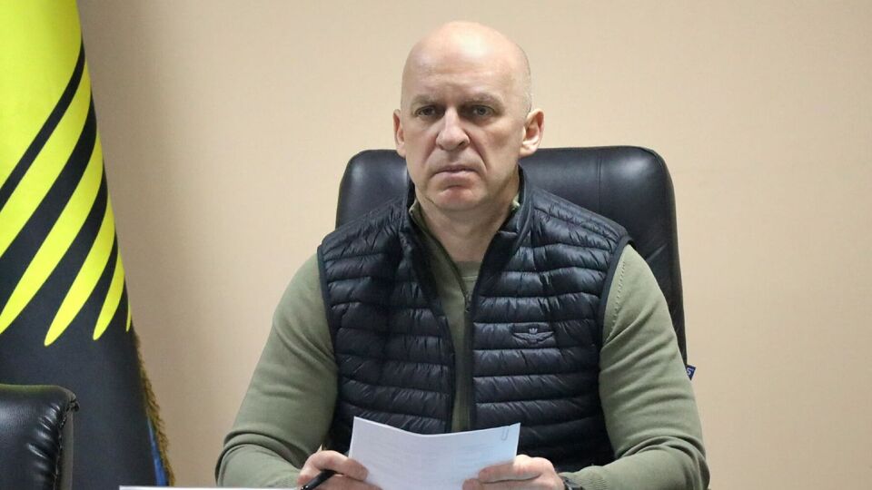 "Город Часов Яр почти не существует. 249 человек остаются в подвальных помещениях. Ни одного целого дома нет", – рассказал глава Донецкой ОВА