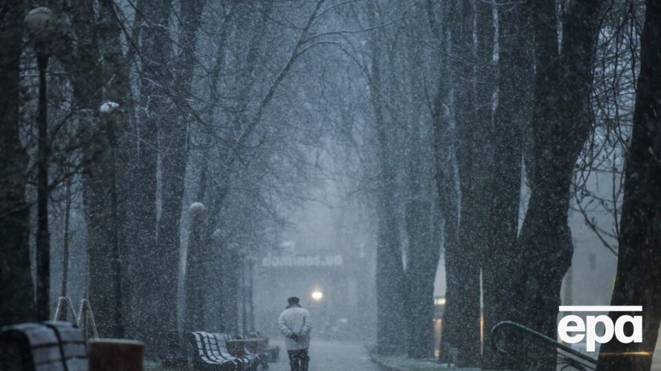 Днем метеорологи обещают снег в некоторых частях страны