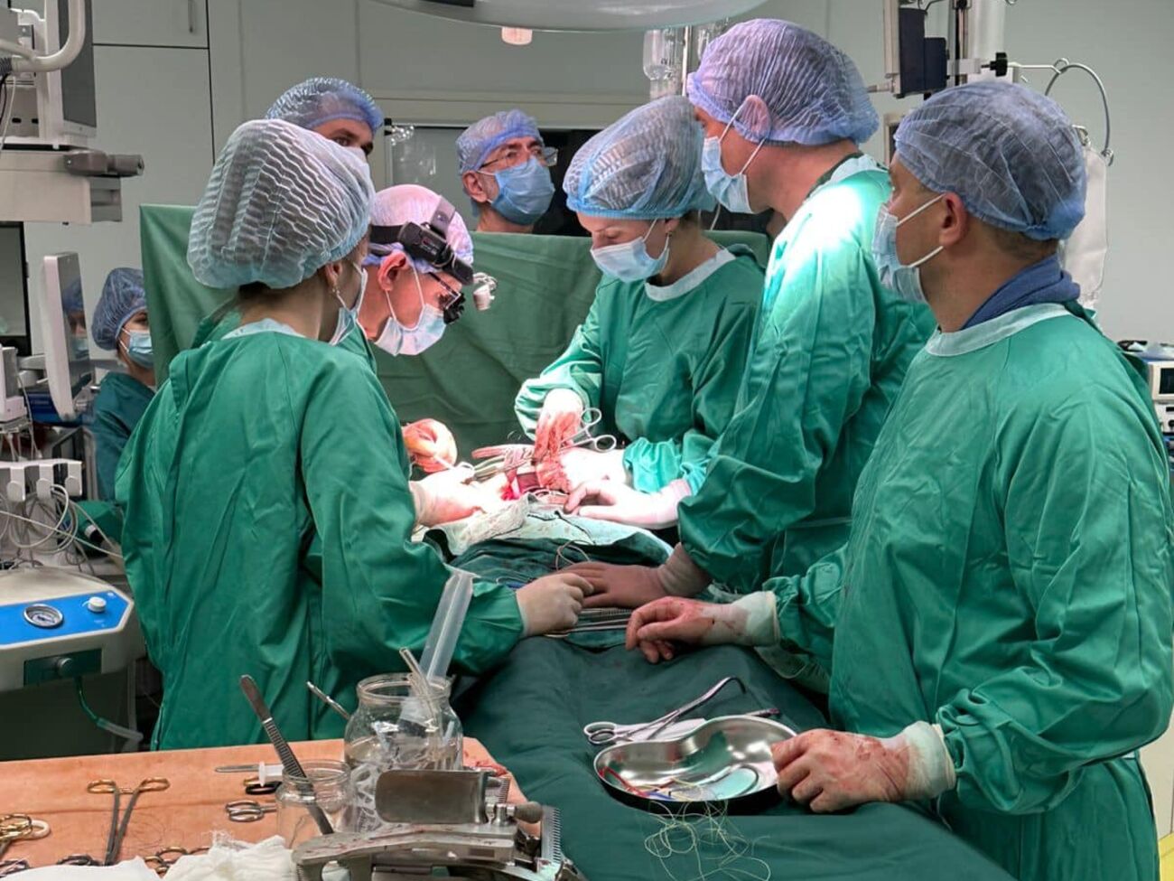 Трансплантации ожидают 3 тыс. пациентов, отметили в Минздраве