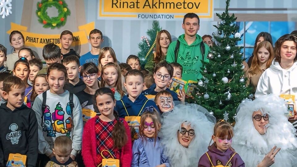 За 24 года более 1,2 млн детей приняли участие в праздничных мероприятиях, организованных Фондом Рината Ахметова