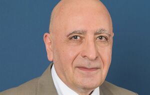 В РФ "некоторые совершают определенные действия" в медиа, чтобы "заметать следы" случившегося, отметил Мусабеков