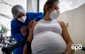 Ученые не исключают передачу вируса от матери к ребенку внутриутробно из-за способности COVID преодолевать плацентарный барьер