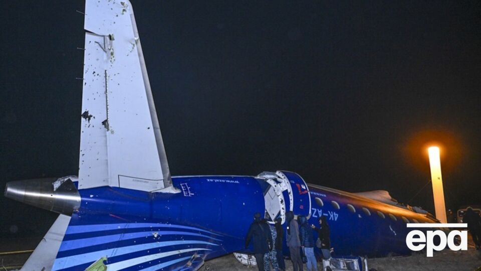 Пассажирский самолет авиакомпании Azerbaijan Airlines, следовавший из Баку в российский Грозный, упал 25 декабря неподалеку от Актау