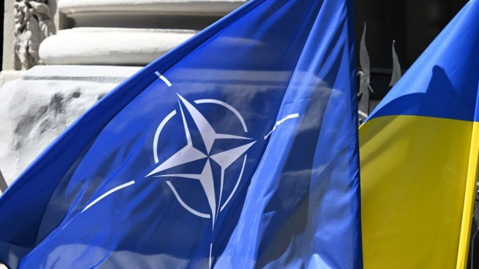 Украина заранее отказывается от форматов, заменяющих членство в НАТО