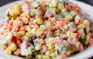 Для блюда вам понадобится отварное куриное мясо