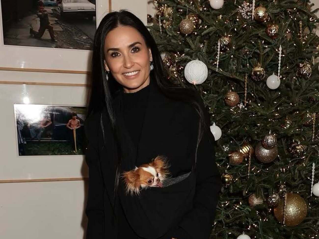 Мур стала бабушкой в 2023 году