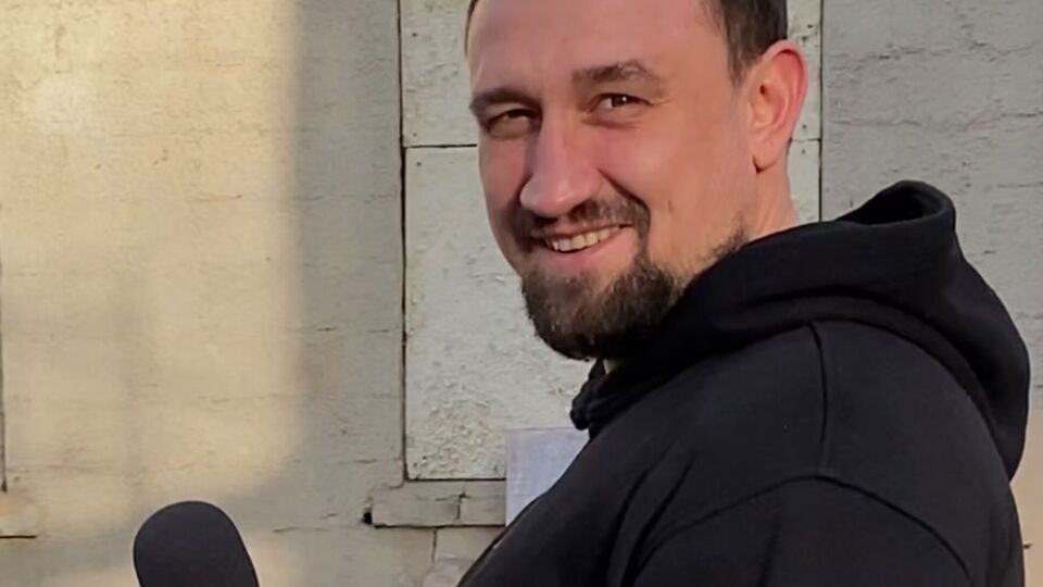 Денис Кошельник был участником шоу "Холостяк"