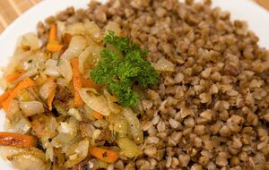 Гречку перед приготуванням потрібно ретельно промити