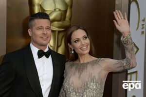 Джоли вышла замуж за Питта в 2014-м, а спустя два года подала на развод