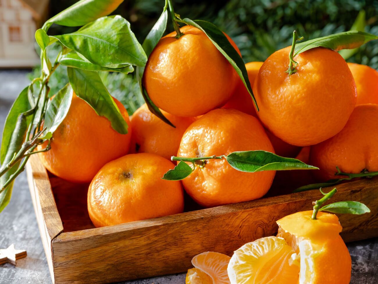 З'їсти розігріті в мікрохвильовій печі мандарини потрібно одразу після їх охолодження