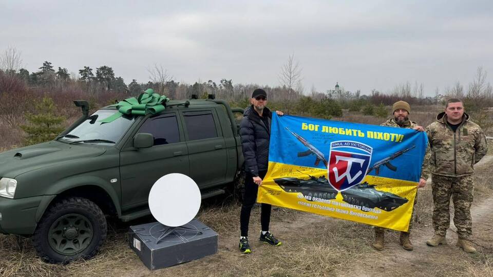 Яценюк передав машину піхоті