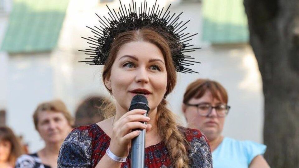 Лузина: Я держусь за ручку, а он берет ручку с другой стороны и закрывает дверь