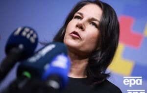 Анналена Бербок припускає розміщення німецьких військ в Україні