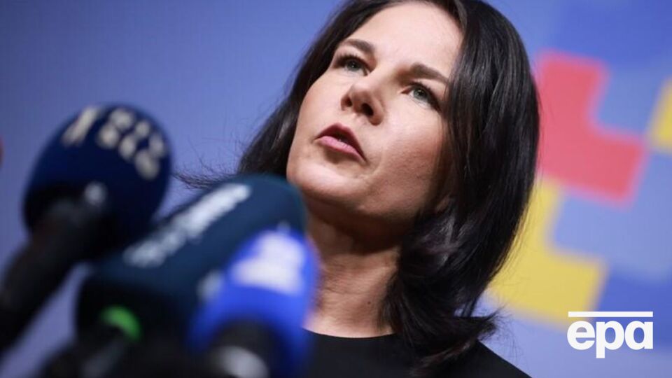 Анналена Бербок допускает размещение немецких войск в Украине