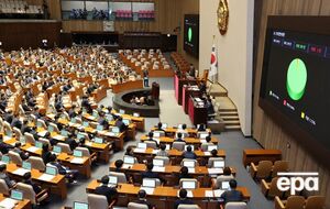 Для увольнения президента нужно две трети голосов парламента