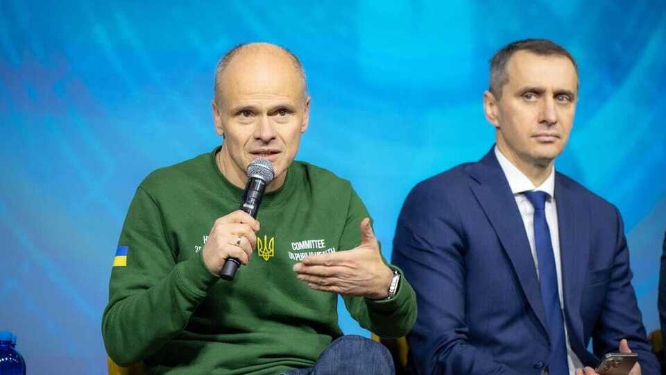 За словами Радуцького, із 2025 року центри ментального здоров'я будуть надавати допомогу за новим пакетом програми медичних гарантій (ПМГ)