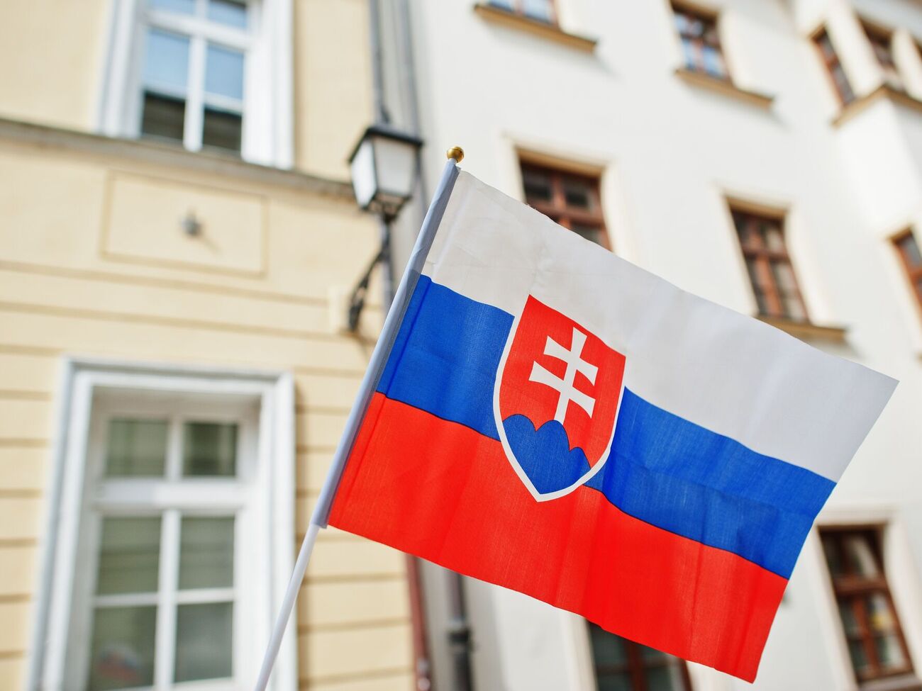 Такое решение было принято в соответствии с постановлением правительства Словакии от 28 августа 2024 года №521 (пункт Е.4)