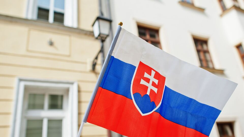 Такое решение было принято в соответствии с постановлением правительства Словакии от 28 августа 2024 года №521 (пункт Е.4)