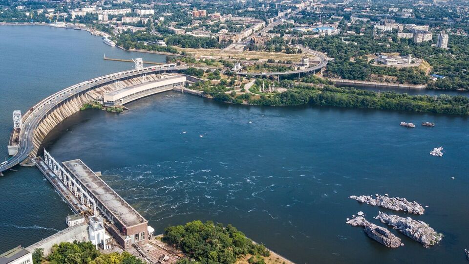 Компанія підсанкційного бізнесмена постачає матеріали для захисту ДніпроГЕС