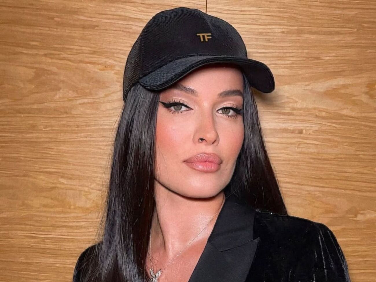 Астафьева пока что никак не комментировала слухи в сети о своей беременности