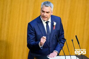 Негаммер заявив, що готовий сприяти "будуванню мостів", які ведуть до миру