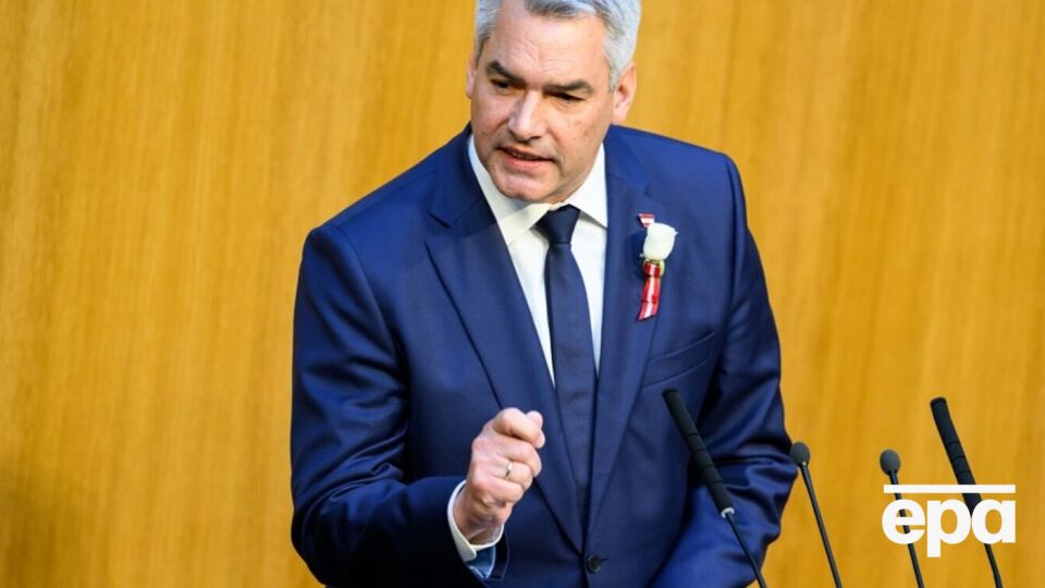 Нехаммер заявил, что готов способствовать "строительству мостов", ведущих к миру