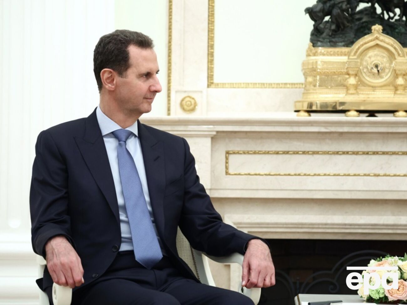 Асада нет в "ожидаемых" местах в Дамаске, пишут СМИ