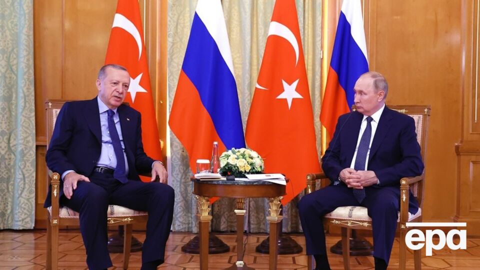 Эрдоган и ранее выделял себя и Путина