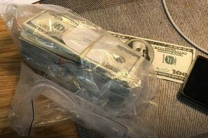У НАБУ зазначили, що задокументовано передання $75 тис.