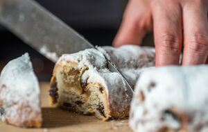 Штоллен можно настаивать или есть сразу