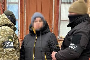 СБУ задержала подозреваемую в сотрудничестве с оккупантами