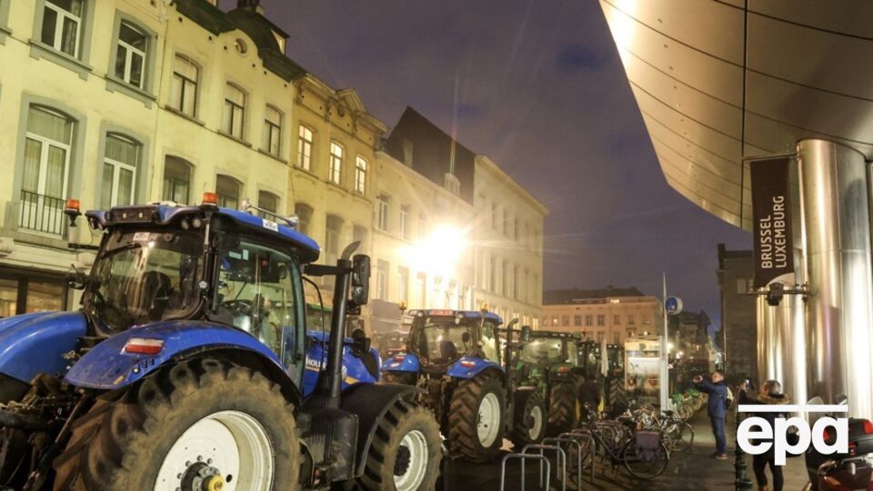 Фермеры заблокировали улицы Брюсселя тракторами