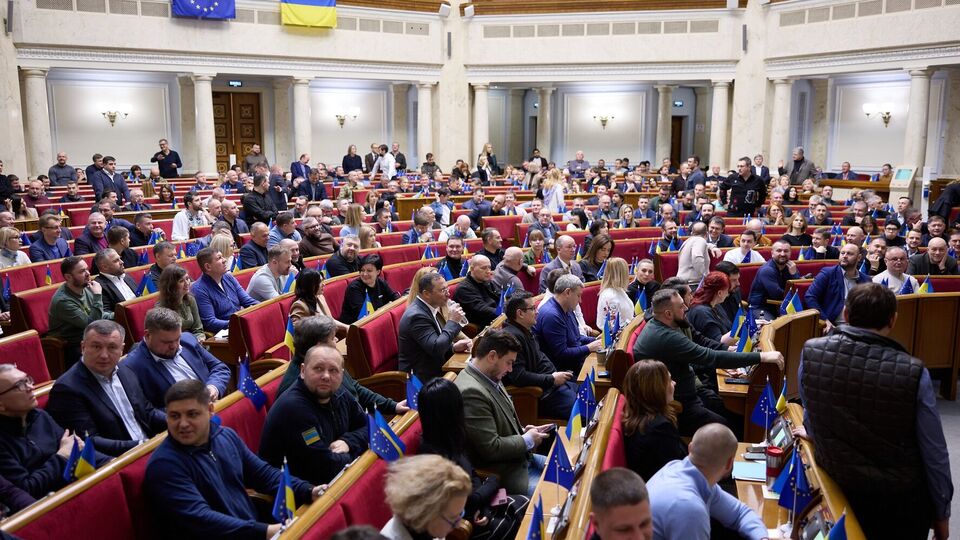 Больше всего новых активов – у нардепов группы "Довіра" и "Слуги народа" – "Экономическая правда"