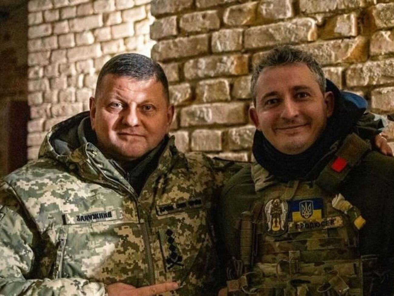 Сєрга: Залужного збиралися звільнити. Але стався витік інформації, піднявся інформаційний шум – і влада загальмувала рішення про звільнення головнокомандувача