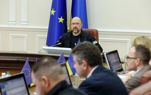 Шмигаль зазначив, що схвалені постанови дадуть змогу, зокрема, швидко долучитися до роботи новим підприємствам ОПК