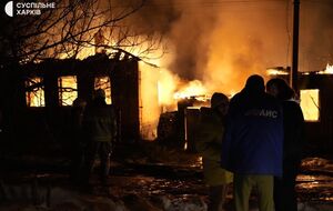 Влучання дрона в АЗС спричинило сильну пожежу в Харкові