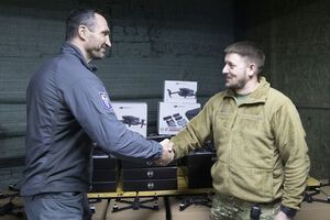 Володимир Кличко передав допомогу батальйону "Свобода", 28-й бригаді Лицарів Зимового походу та 72-й бригаді імені Чорних Запорожців