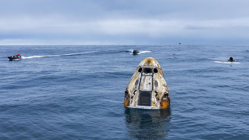 Космічний корабель приводнився в Атлантичному океані