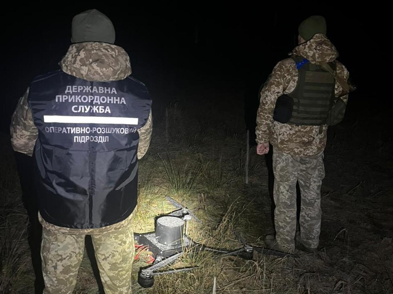 Дрон із наркотиками вдалося приземлити у прикордонні Волинської області, зазначили у ДПСУ