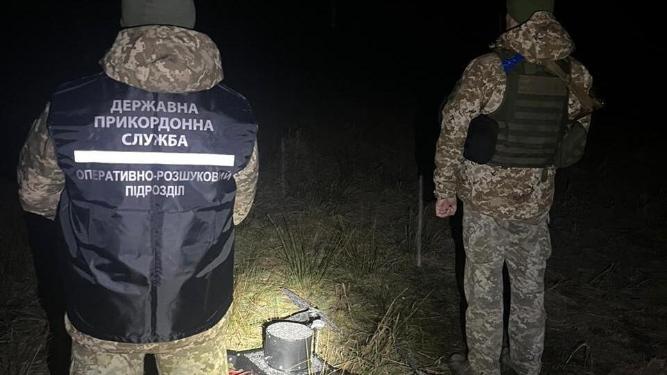 Дрон із наркотиками вдалося приземлити у прикордонні Волинської області, зазначили у ДПСУ