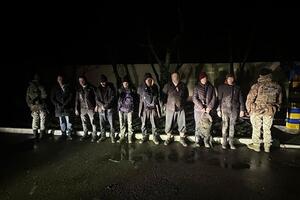 Чоловіків зупинили за кілометр від кордону, зазначили в ДПСУ