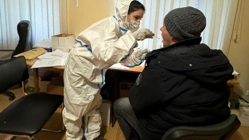 Особу загиблої матері трьох дітей підтвердили за ДНК-зразками її брата, пояснив Болвінов