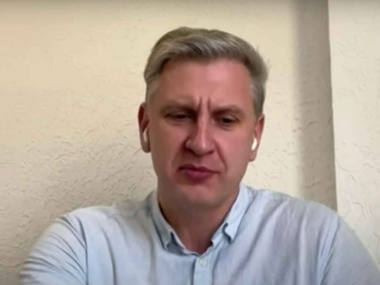 ЗМІ пишуть, що Антонов перебуває за межами РФ