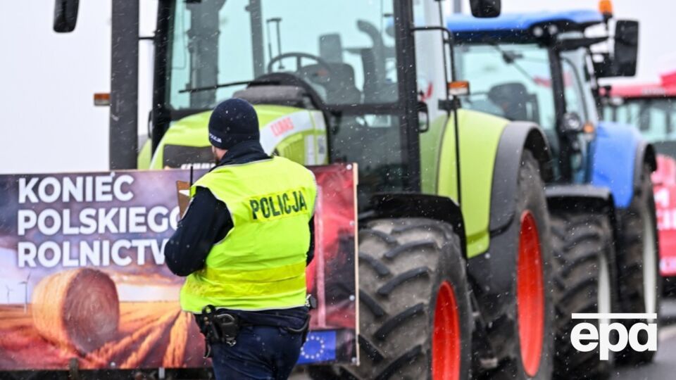 Протестующие заявили, что будут пропускать по одному – три грузика в час