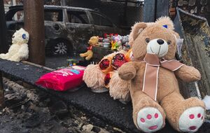 Дети с родителями сгорели в своем доме