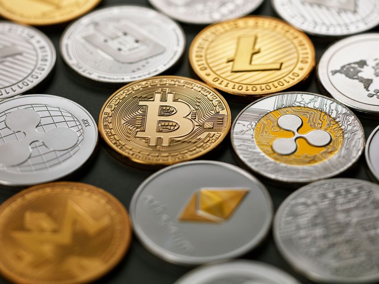 Самой популярной криптовалютой в декларациях украинских чиновников оказался Bitcoin