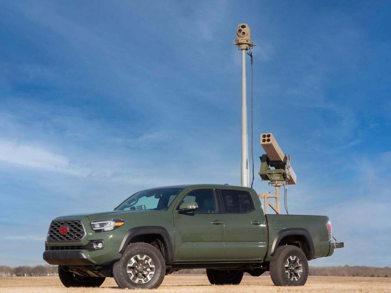 ЗРК VAMPIRE сбивает российский БПЛА ракетами с лазерным наведением